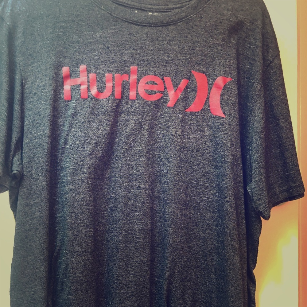 Hurley tee